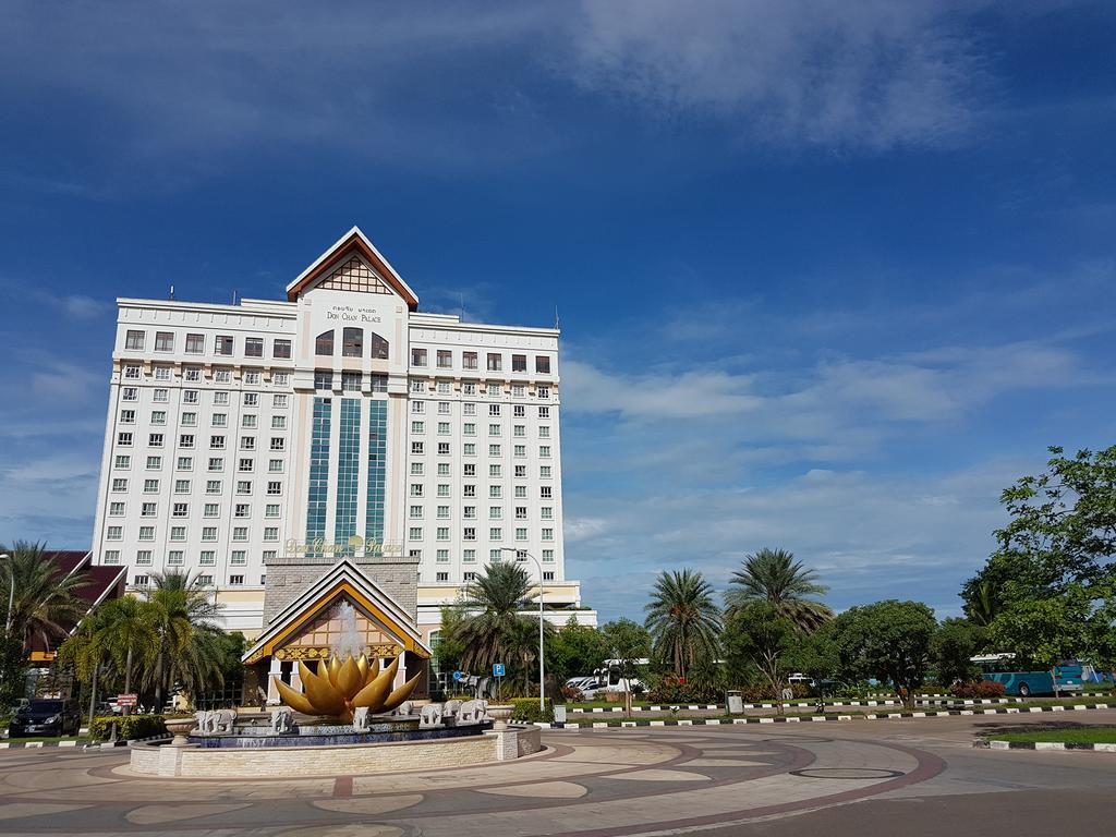 Don Chan Palace Hotel & Convention Vientiane Exterior photo